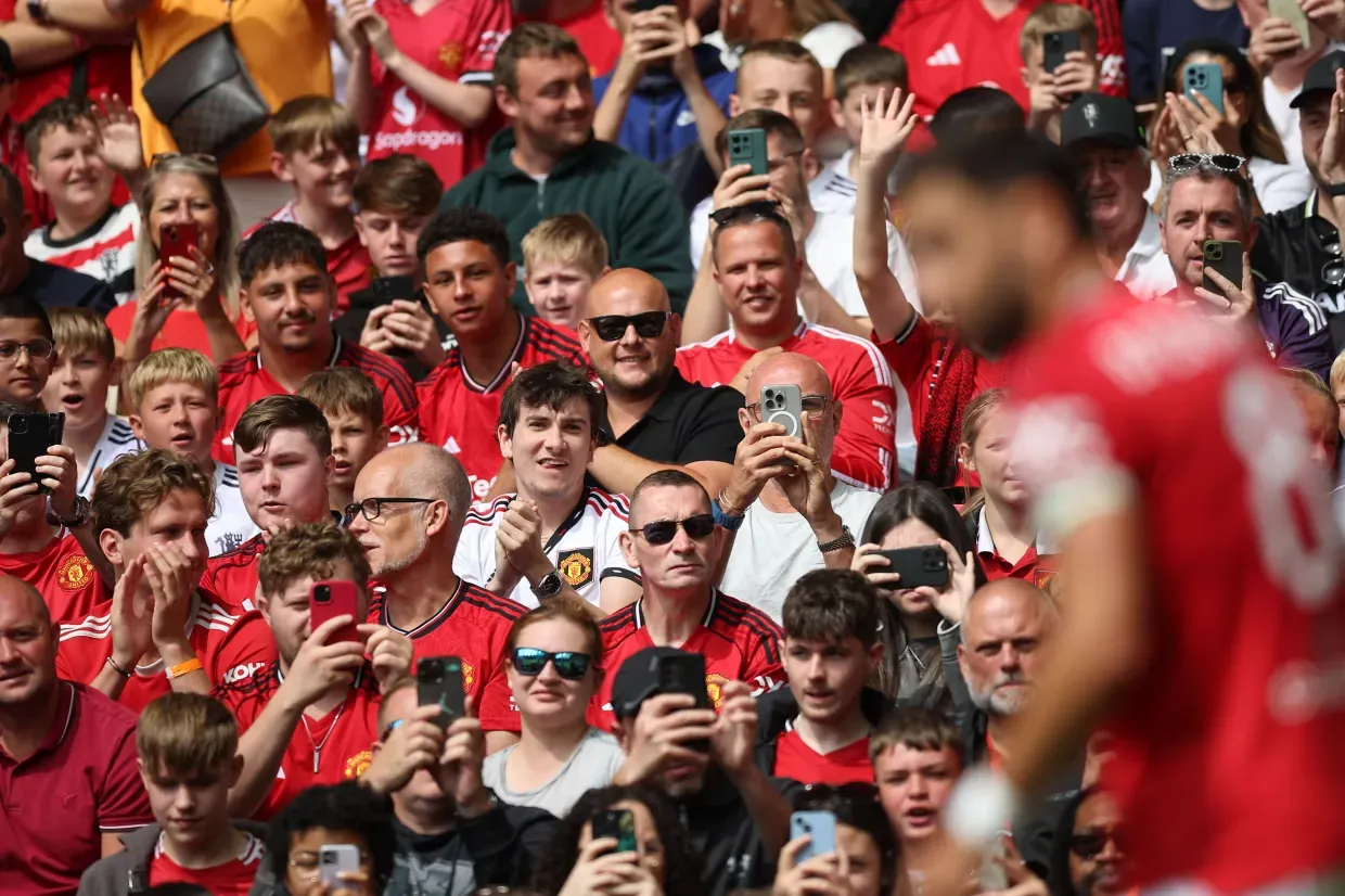 แฟนผีงง เบียร์ที่สนาม โอลด์ แทรฟฟอร์ด แพงขึ้น 51 เปอร์เซ็นต์