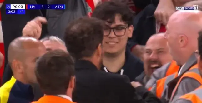 ซิมิโอเน ส่งข้อความถึง หงส์แดง หลังพาตราหมีแพ้ที่ แอนฟิลด์