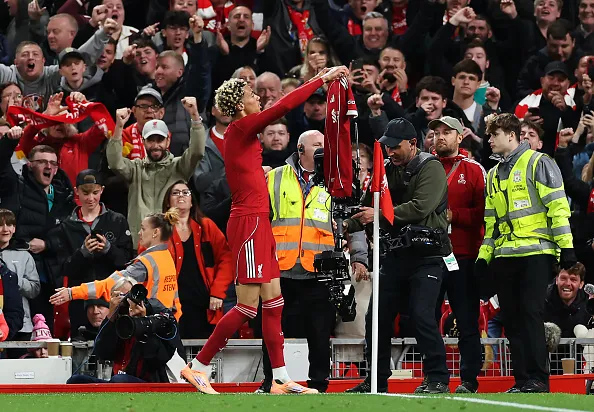 อาร์เน่ เดือดจัด! ด่าดาวเตะลิเวอร์พูล 'โง่เง่า' หลังจบเกมคาราบาว คัพ