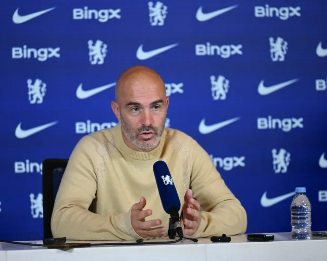 มาเรสก้า ตอบโต้ข้อร้องเรียนของ สเตอร์ลิ่ง และ ดิซาซี่ ที่ถูกจับแยกจากทีมชุดใหญ่