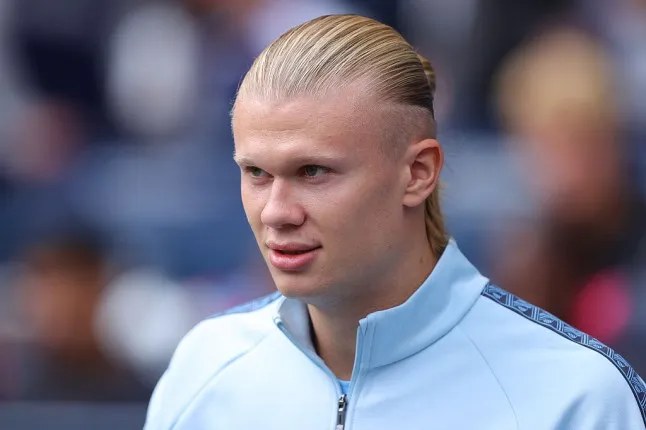 ‘เขามีศักยภาพ’ อดีตโค้ชชูแข้งแมนยูฯ มีโอกาสเทียบชั้น เออร์ลิง ฮาลันด์