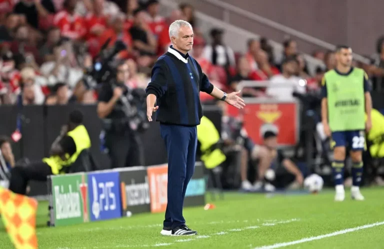 มูรินโญ ใช้เวลาแค่ 2 นัด ก่อดราม่าใหม่ใน เบนฟิกา