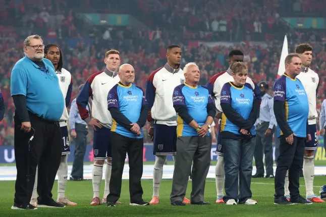 วัลคอตต์ วิจารณ์นักเตะอังกฤษ หลัง 'ลืม' มาสคอตผู้ป่วยภาวะสมองเสื่อม