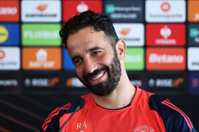 แมนฯ ยูไนเต็ด เปลี่ยนใจไม่ขายแนวรับตัวหลัก-เตรียมยื่นสัญญาใหม่