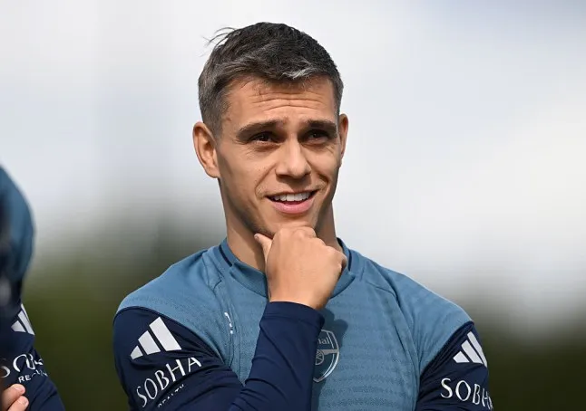 ทรอสซาร์ด ชมเพื่อนร่วมทีมอาร์เซนอลคือ 'หนึ่งในผู้เล่นที่ดีที่สุดในโลก'